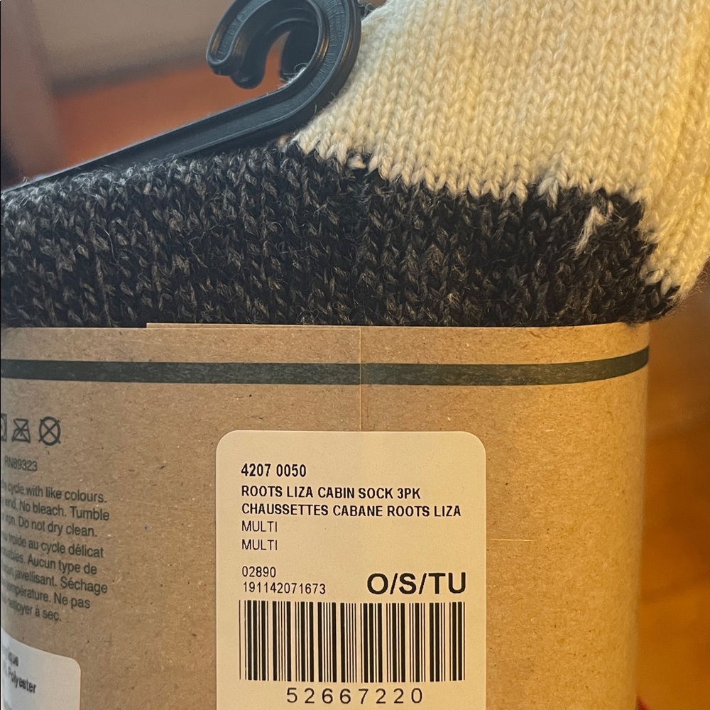Women’s Roots Cabin Socks - Picture 3 of 4